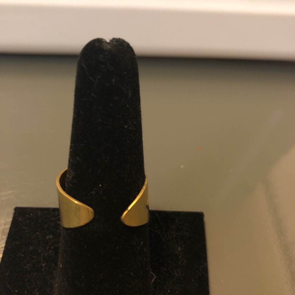 Modern brass ring - Picture 4 of 4